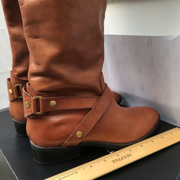 New tall Leather Boots 8 1/2  Cognac color still in box Liz Claiborne - Picture 3 of 16